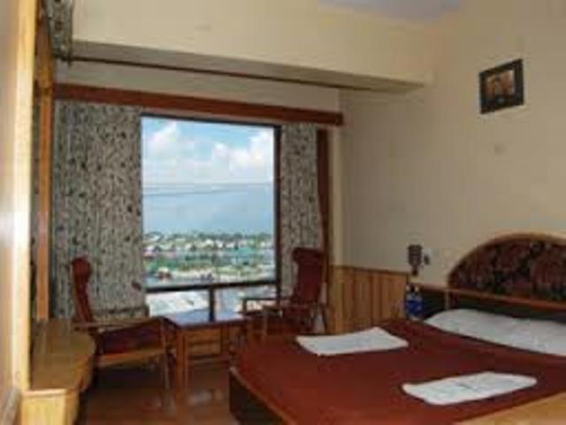 Hotel Imperial Lake View Srīnagar Exteriör bild