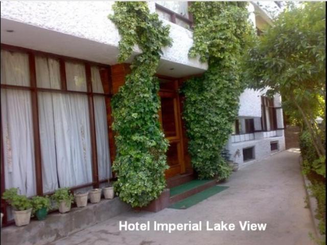 Hotel Imperial Lake View Srīnagar Exteriör bild